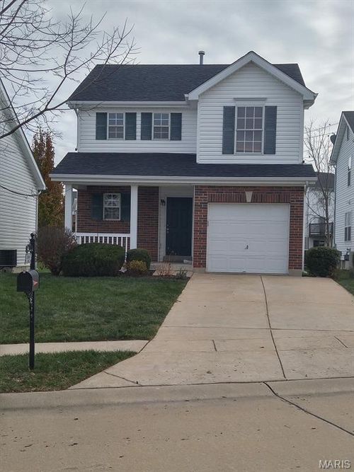 18 W Homefield Point Ct, O Fallon, MO, 63366-4691 | Card Image