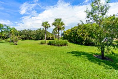 9712 Sw Glenbrook Drive, House other with 3 bedrooms, 2 bathrooms and null parking in Port St Lucie FL | Image 3