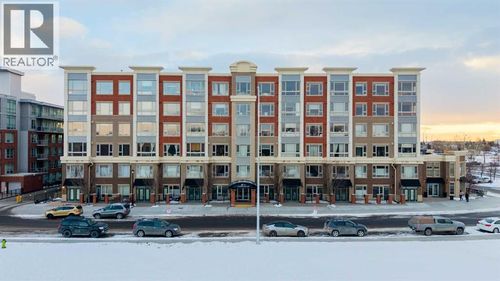 35 Inglewood Pk Se, Calgary, AB, T2G1B5 | Card Image