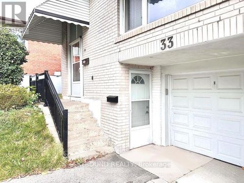 room-3-33 Yatesbury Road, Toronto (Bayview Woods-Steeles), ON, M2H1G1 | Card Image