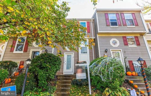 1679 Fieldthorn Dr, RESTON, VA, 20194-1801 | Card Image