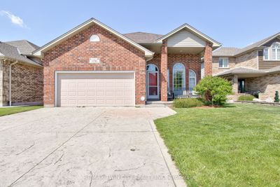 1756 Bayswater Cres, House other with 2 bedrooms, 2 bathrooms and 4 parking in London ON | Image 1