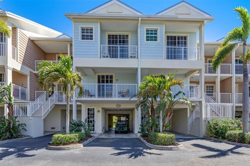 3248 Mangrove Point Dr, RUSKIN, FL, 33570-3066 | Card Image