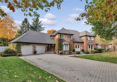 250 Grey Squirrel Pl, Waterloo, ON, N2K3H9 | Card Image