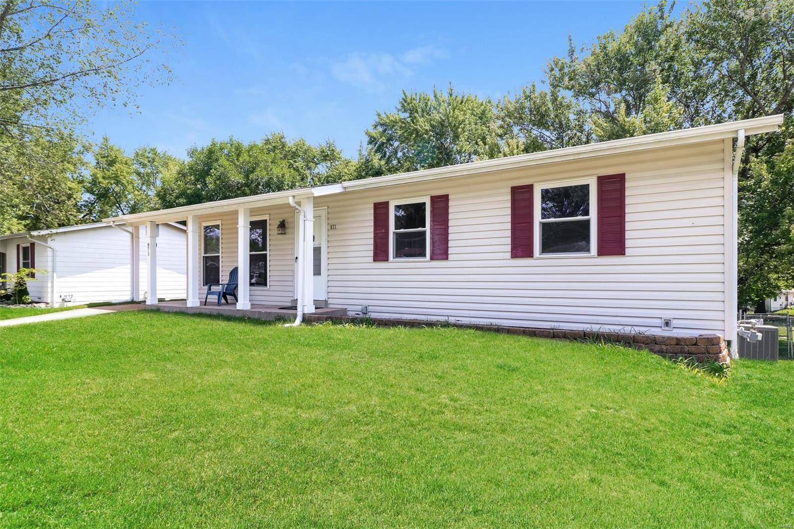 Marrisa Dr, Florissant, MO 63031