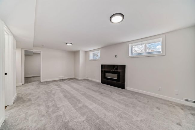 116 Lincoln Manor Sw, Home with 2 bedrooms, 2 bathrooms and 2 parking in Calgary AB | Image 35