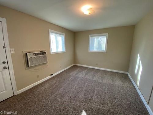 apt-c-1095 Hutton St, Winston Salem, NC, 27103-4642 | Card Image