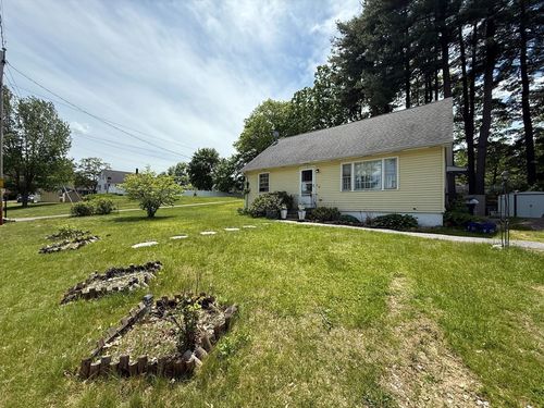 18 Caron Ave, Nashua, NH, 03064-1212 | Card Image