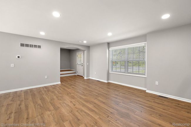 4125 Newton Rd, House other with 3 bedrooms, 3 bathrooms and null parking in Commerce Twp MI | Image 7