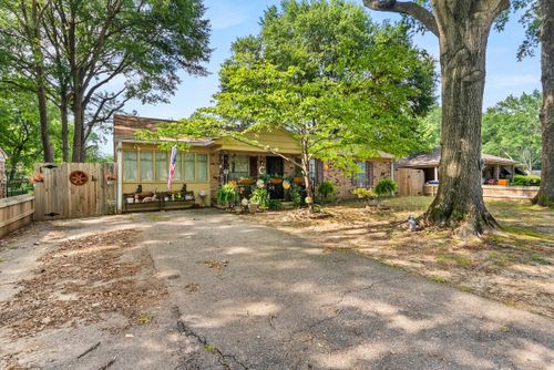 3010 Normandy Dr, Horn Lake, MS, 38637-1613 | Card Image