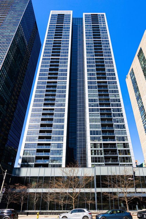 1012-28 Ted Rogers Way, Toronto, ON, M4Y2J4 | Card Image