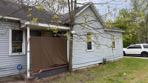 1561 Beidler St, Muskegon, MI, 49441-1852 | Card Image