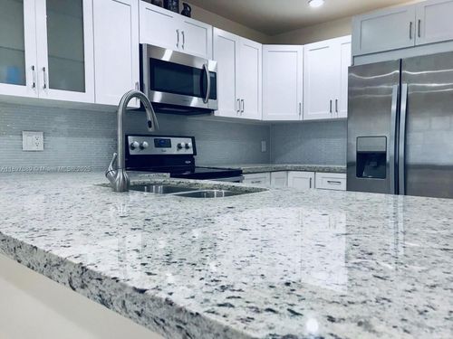 apt-108-5790 Stirling Rd, Hollywood, FL, 33021-1543 | Card Image