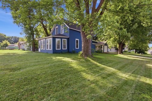 1223 Litchfield Ave Sw, Willmar, MN, 56201-3008 | Card Image