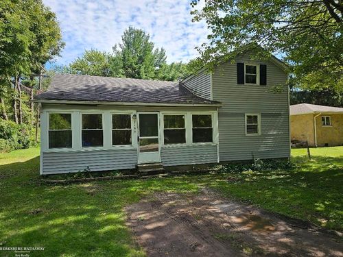 2146 Lee Street, Algonac, MI, 48001 | Card Image