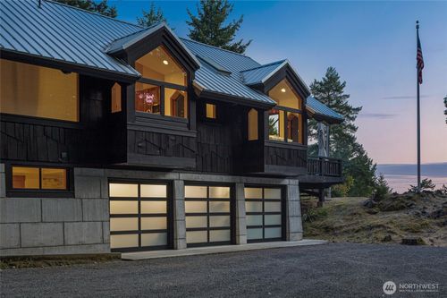 815 Carefree Way, Friday Harbor, WA, 98250-8851 | Card Image