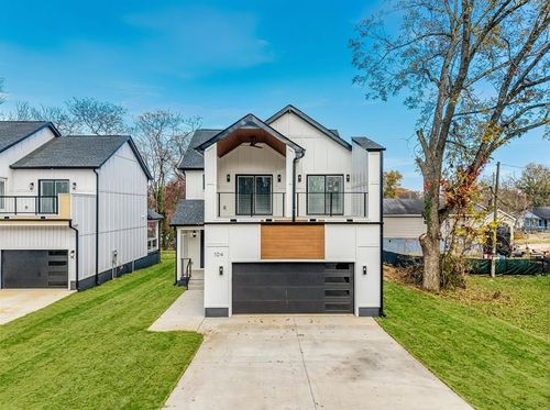 104 West Ave, Greenville, SC, 29611-4622 | Card Image