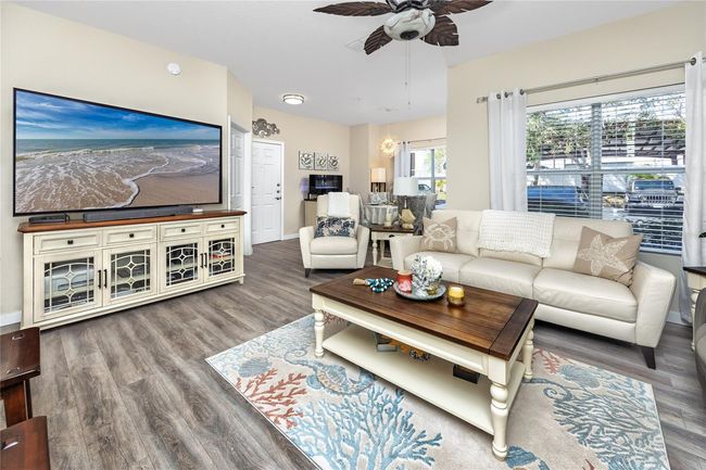 UNIT-5101 - 10764 70 Th Ave, Condo with 2 bedrooms, 2 bathrooms and null parking in SEMINOLE FL | Image 4