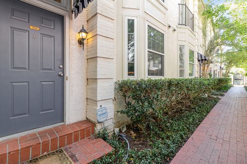 apt-305-4424 Holland Ave, Dallas, TX, 75219-2173 | Card Image