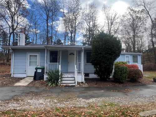 3 Moonlight Trl, Goshen, NY, 10924-5814 | Card Image