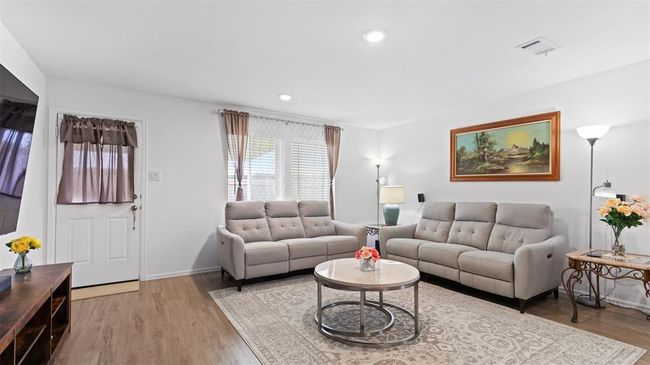 13912 Manatee St, House other with 3 bedrooms, 2 bathrooms and 2 parking in Splendora TX | Image 9