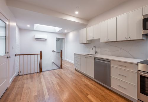 apt-2r-43 Bowdoin St, Boston, MA, 02114-4238 | Card Image