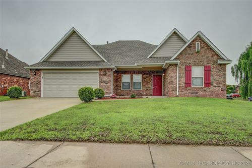 4221 S 131st East Ave, Tulsa, OK, 74134-5901 | Card Image