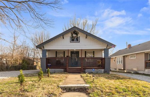 2611 Hickam Dr, Kansas City, KS, 66104-4574 | Card Image