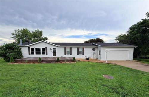 114 E Oak St, Concordia, MO, 64020-7363 | Card Image
