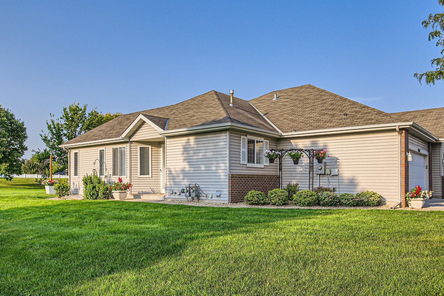 64th Ln, Albertville, MN 55301