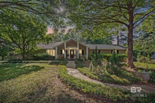 16825 Old Pierce Rd, Fairhope, AL, 36532-6720 | Card Image