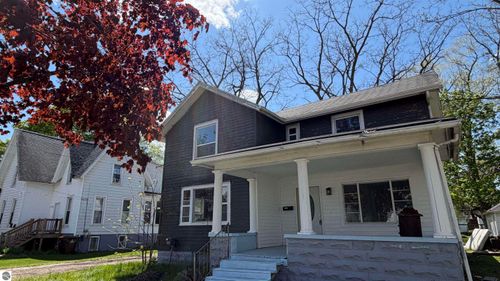 108 S Pine St, Saint Louis, MI, 48880-1431 | Card Image