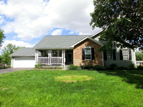 412 Dortmund Dr, Fayetteville, OH, 45118-8426 | Card Image