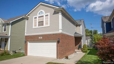 3550 Gardner Avenue, Home with 3 bedrooms, 2 bathrooms and null parking in Berkley MI | Image 1