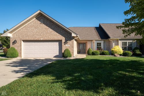 4948 Anna Maria Dr, Columbus, IN, 47203-8353 | Card Image