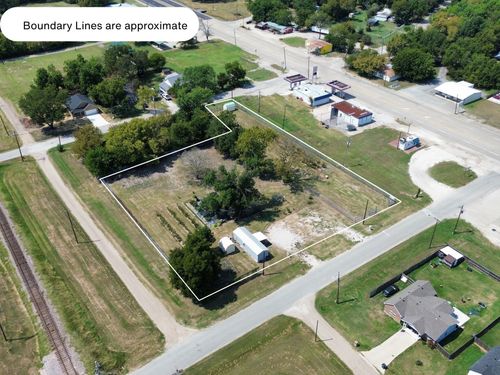 2-105 N Bonner Ave, Kerens, TX, 75144-2501 | Card Image