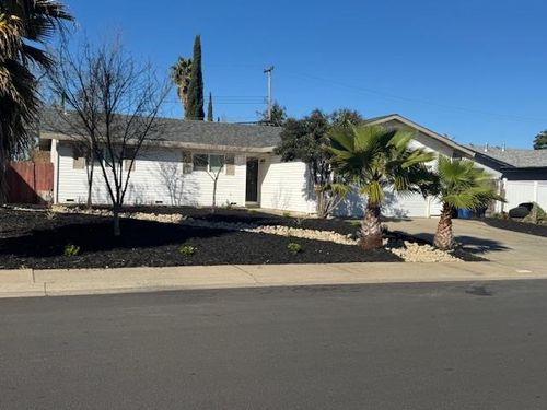 9031 Alderson Ave, Sacramento, CA, 95826-4462 | Card Image