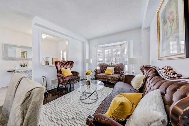 936 Langford St, House other with 5 bedrooms, 4 bathrooms and 4 parking in Oshawa ON | Image 6