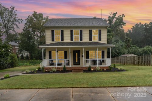 1912 Baxter St, Charlotte, NC, 28204-3120 | Card Image