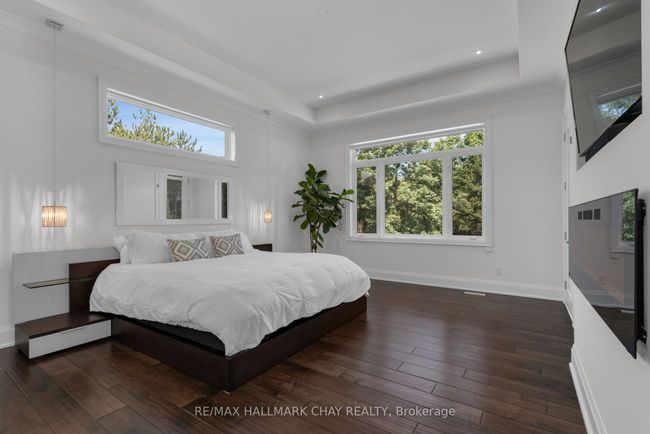 105 Mennill Dr, House other with 4 bedrooms, 4 bathrooms and 9 parking in Minesing ON | Image 18
