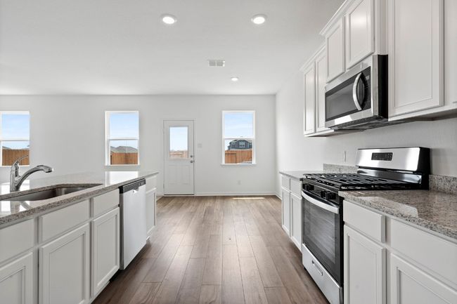 448 Aplite Pass, House other with 3 bedrooms, 3 bathrooms and 4 parking in Maxwell TX | Image 9