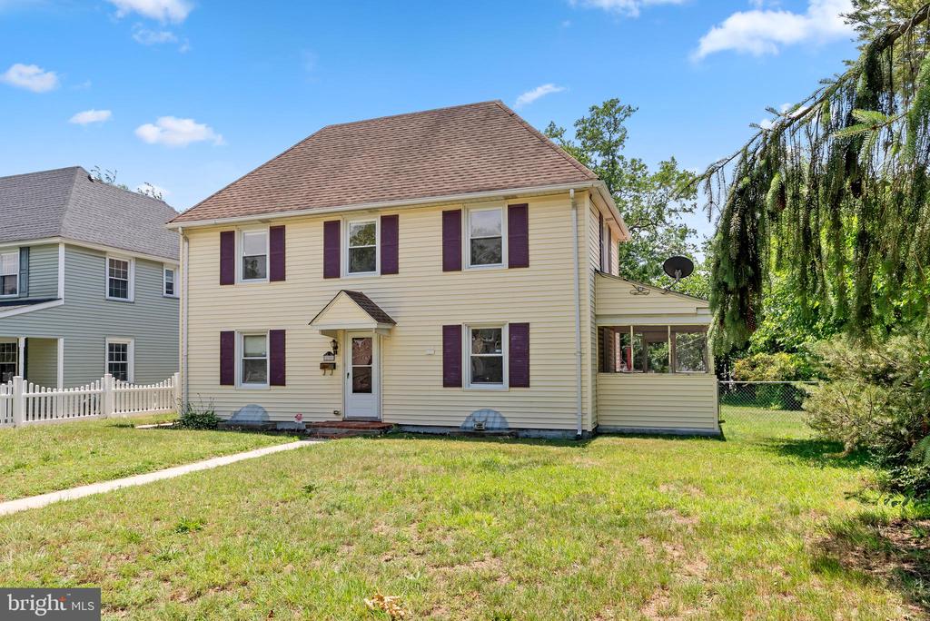 Residential in BROOKLAWN 2