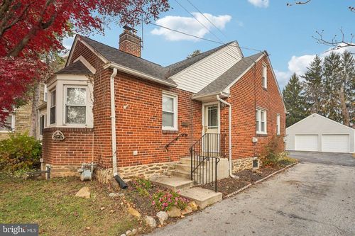 203 S Oak Ave, PRIMOS, PA, 19018-2119 | Card Image