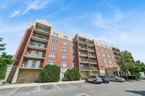 504-7400 Lincoln Ave, Skokie, IL, 60076-3879 | Card Image