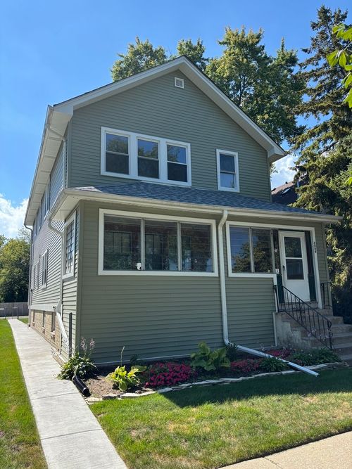 2-2008 Lake St, Evanston, IL, 60201-3926 | Card Image
