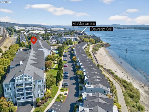 326-520 Se Columbia River Dr, Vancouver, WA, 98661-8031 | Card Image
