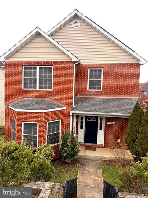 1986 Retta Gilliam Ct Se, WASHINGTON, DC, 20020-4610 | Card Image