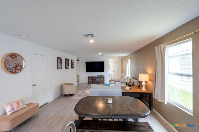 5652 Geronimo Cv, Townhouse with 3 bedrooms, 2 bathrooms and null parking in Seguin TX | Image 10