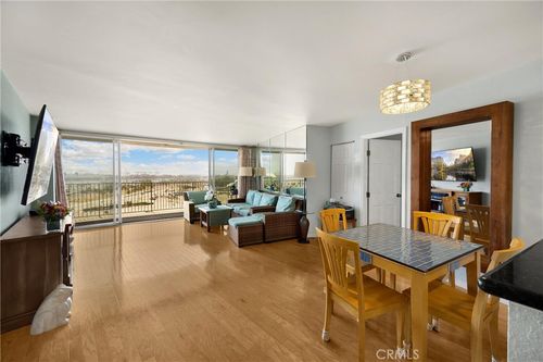 1207-700 E Ocean Blvd, Long Beach, CA, 90802-5830 | Card Image