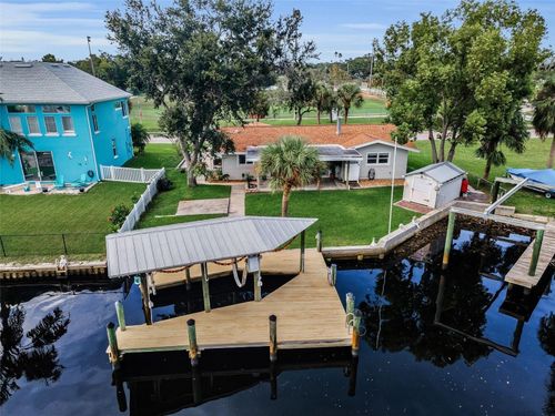211 W Martin Luther King Jr Dr, TARPON SPRINGS, FL, 34689-2666 | Card Image